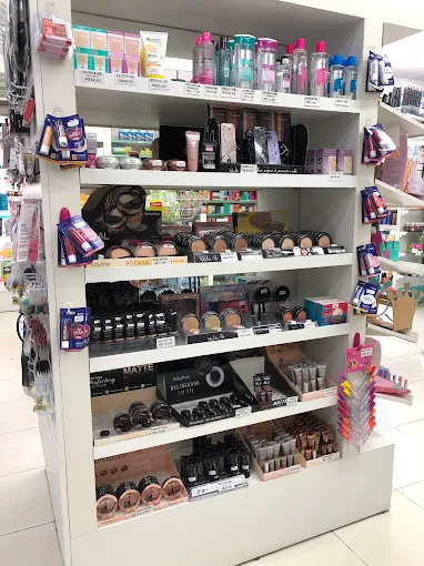 Exposição de cosméticos e maquiagem